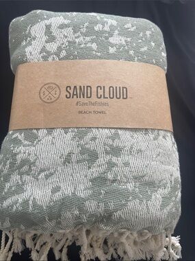 Sand Cloud Crush Turtle XL Beach Towel Sage Organic Turkish Cotton 62x76